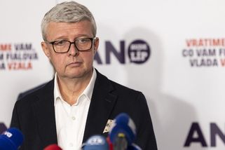 Fiala podle opozice za prodávání strachu označuje pouhé popisování reality - Seznam Zprávy